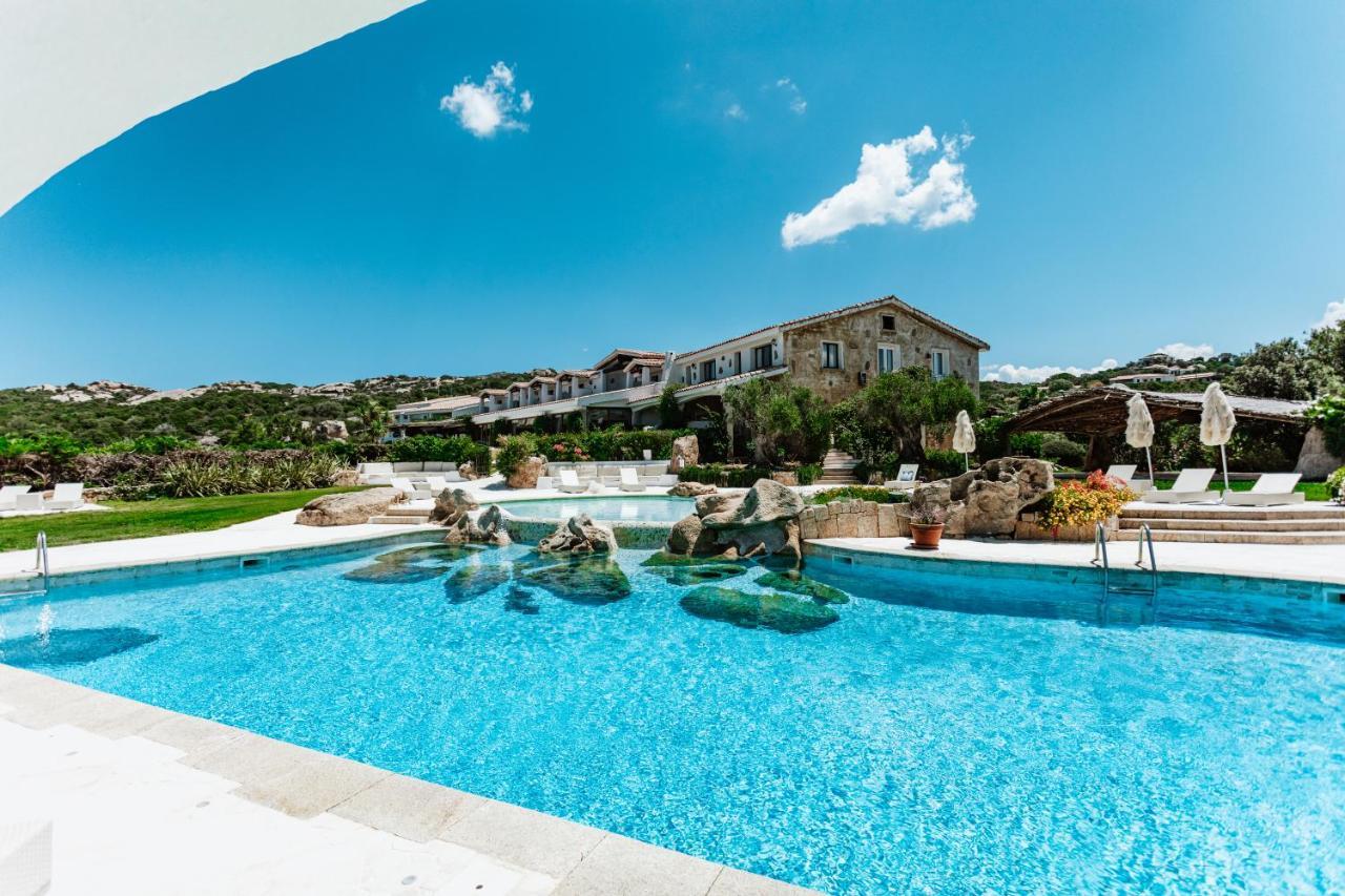 Hotel Pulicinu Baia Sardinia Exteriér fotografie