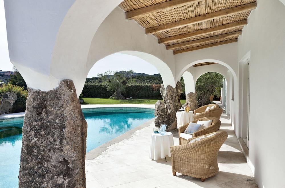 Hotel Pulicinu Baia Sardinia Exteriér fotografie