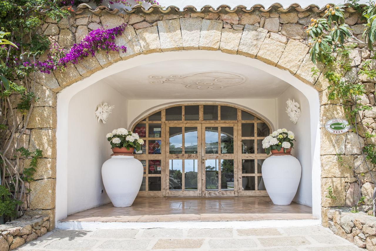 Hotel Pulicinu Baia Sardinia Exteriér fotografie