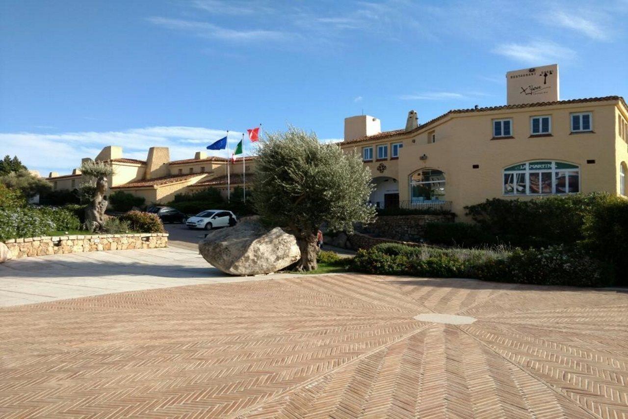 Hotel Pulicinu Baia Sardinia Exteriér fotografie