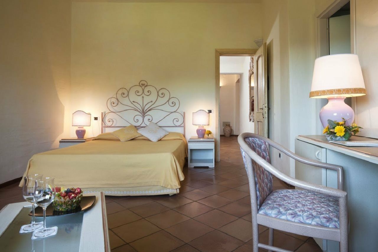 Hotel Pulicinu Baia Sardinia Exteriér fotografie