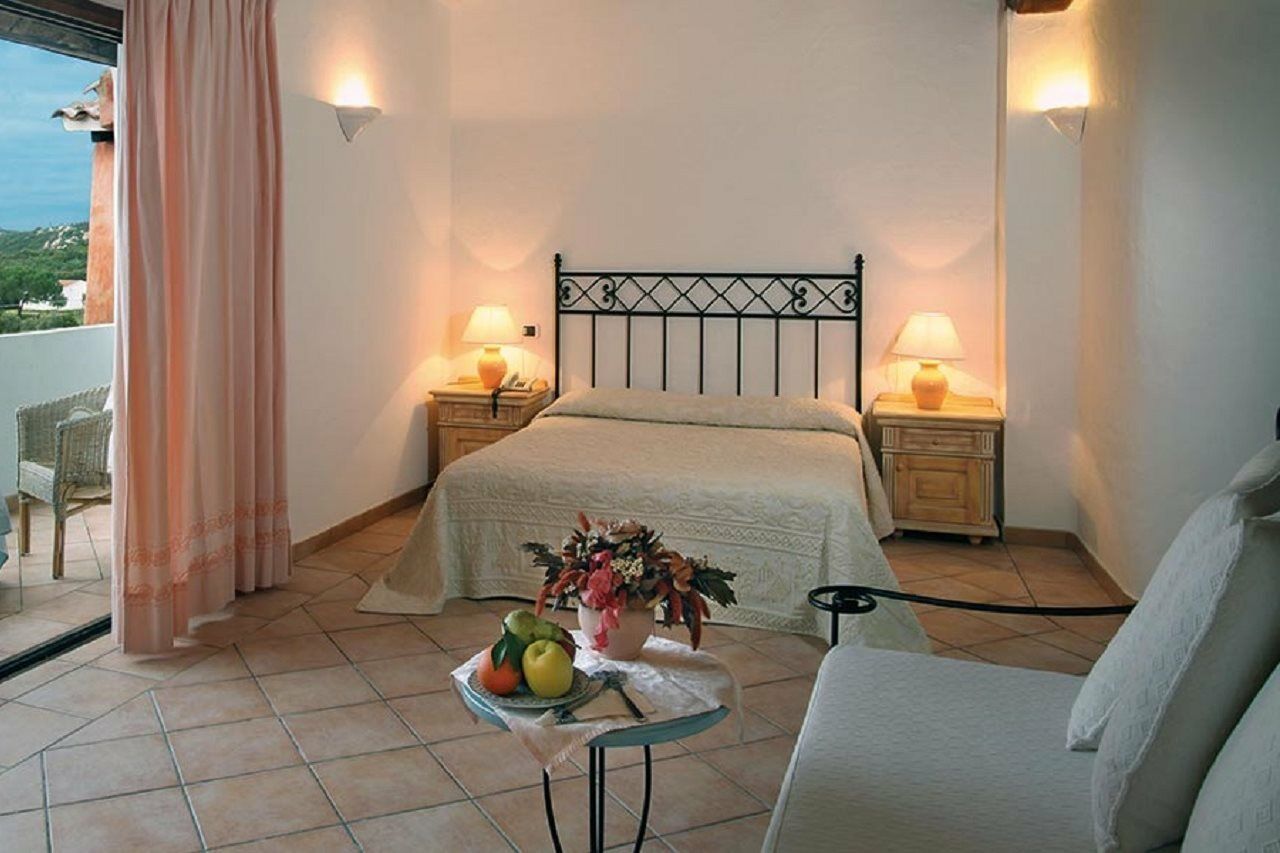 Hotel Pulicinu Baia Sardinia Exteriér fotografie